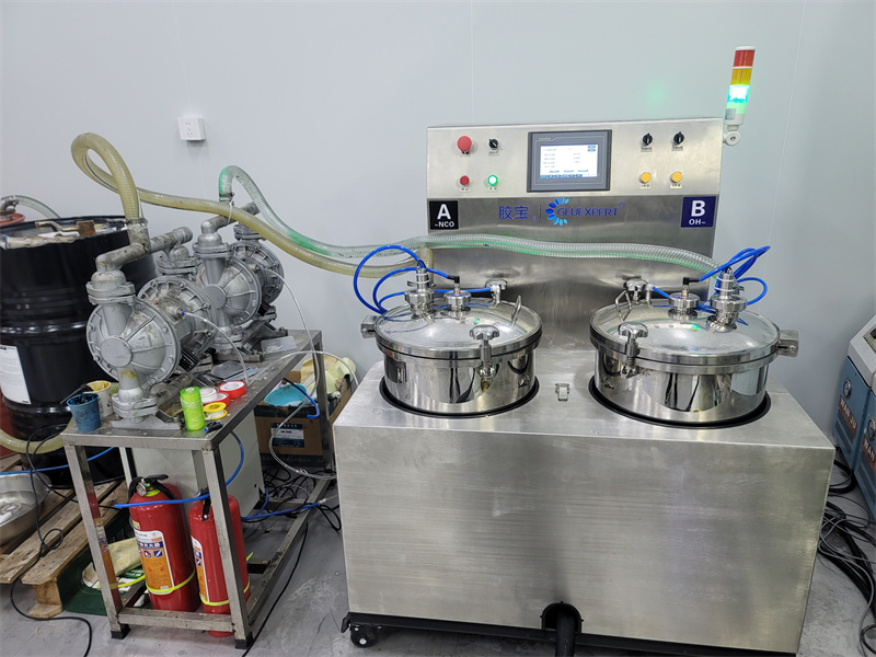 雙組份混膠機2.jpg